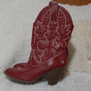 Women's Red Cowboy Boots size 11